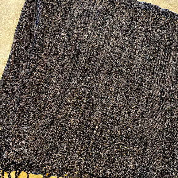 Soft poncho sweater scarf buttons fringe poncho - Picture 2 of 7